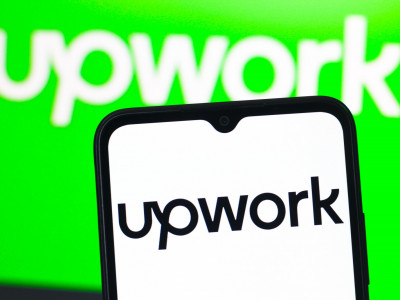 Как оплатить Upwork в 2026 — оплата услуг, заказов и подписки: все рабочие способы