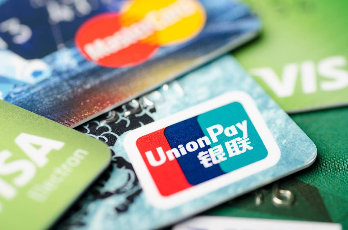 UnionPay: как пополнить карту и где оформить